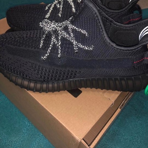 Yeezy 320 v2 “black” size 10 deadstock new